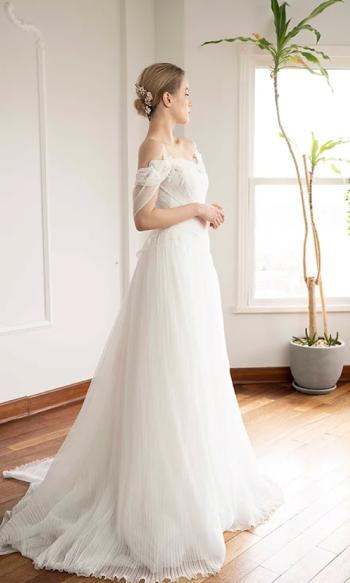 Banu Güven | 5603-d362 | Bridals Inn 2b2a6e 3bd494d6d8e049ee9b9f124fb710c1e9 mv2 | Bridals Inn