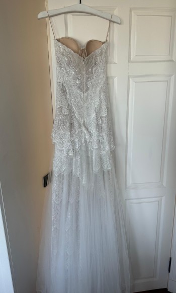 Banu Güven | 1716-e898 | Bridals Inn 3458983e e834 4e8c 852c ec851726f103 1 | Bridals Inn