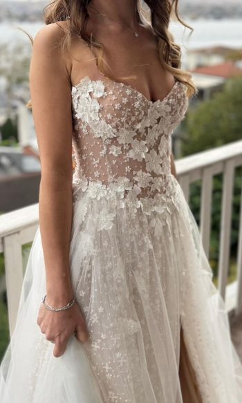 Banu Güven | 8926-151w